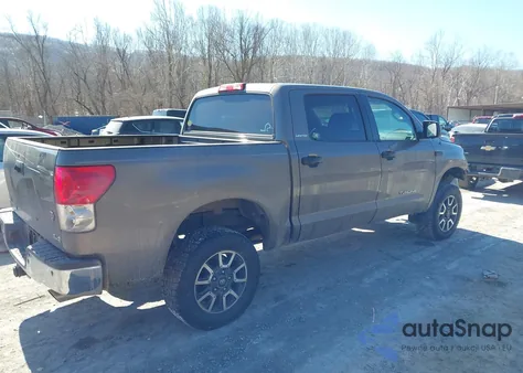 2008 Toyota Tundra Limited 5.7L V8 z USA, uszkodzony, nr VIN 5TFDV58178X039281